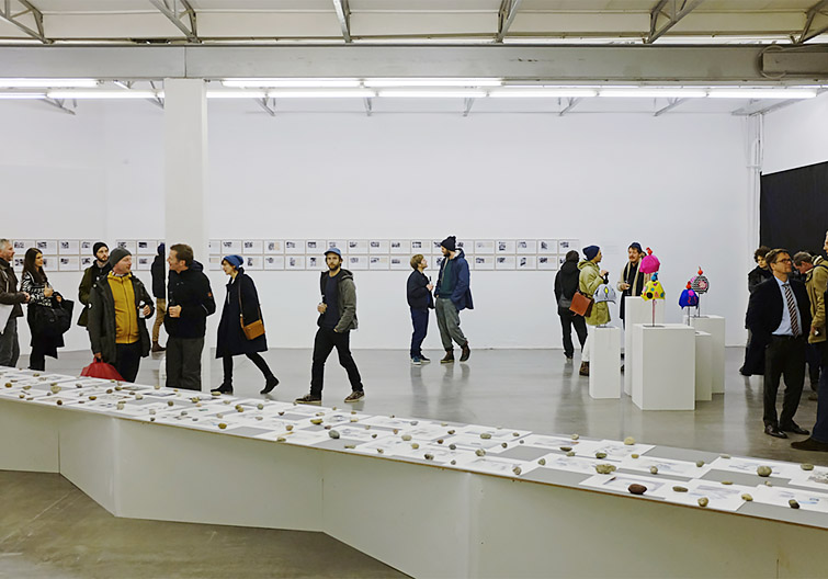 <p>On Remote Control 1, Eröffnung</p>
